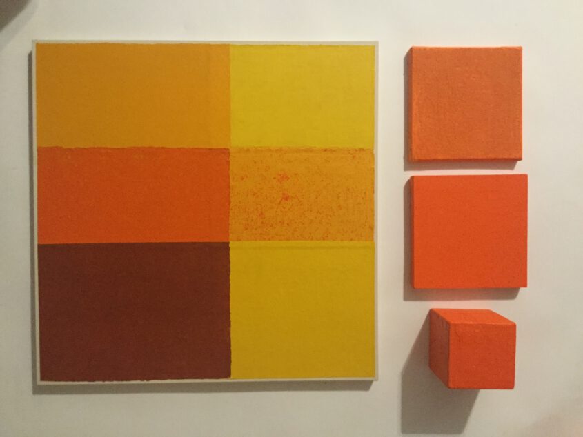 Peinture du champ de couleur en jaune en rouge