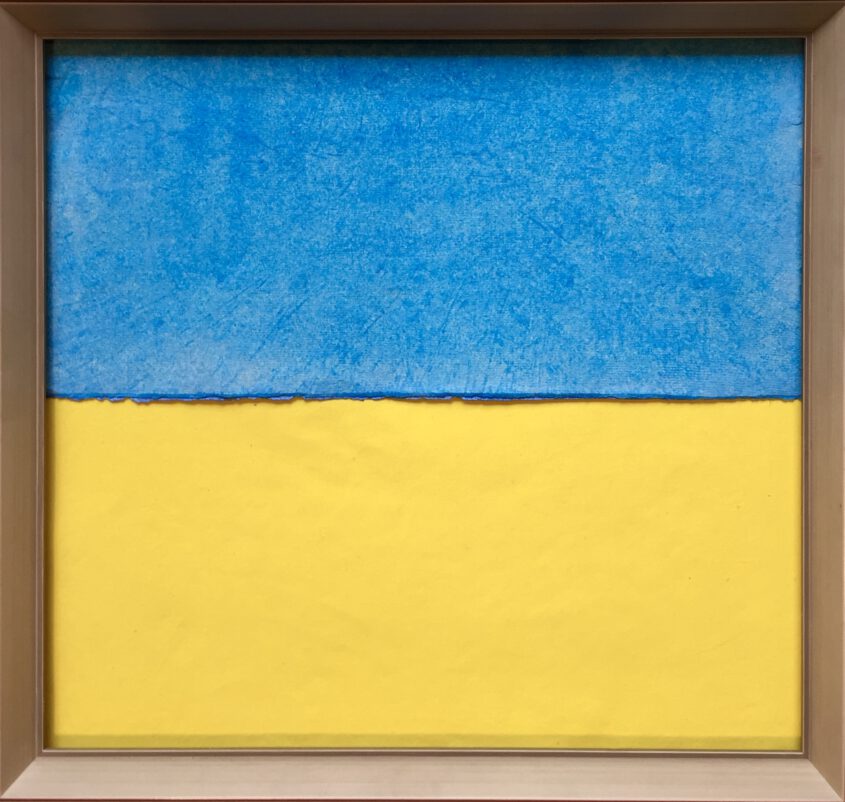 konkrete malerei auf Büttenpapier in den Farben der Ukraine